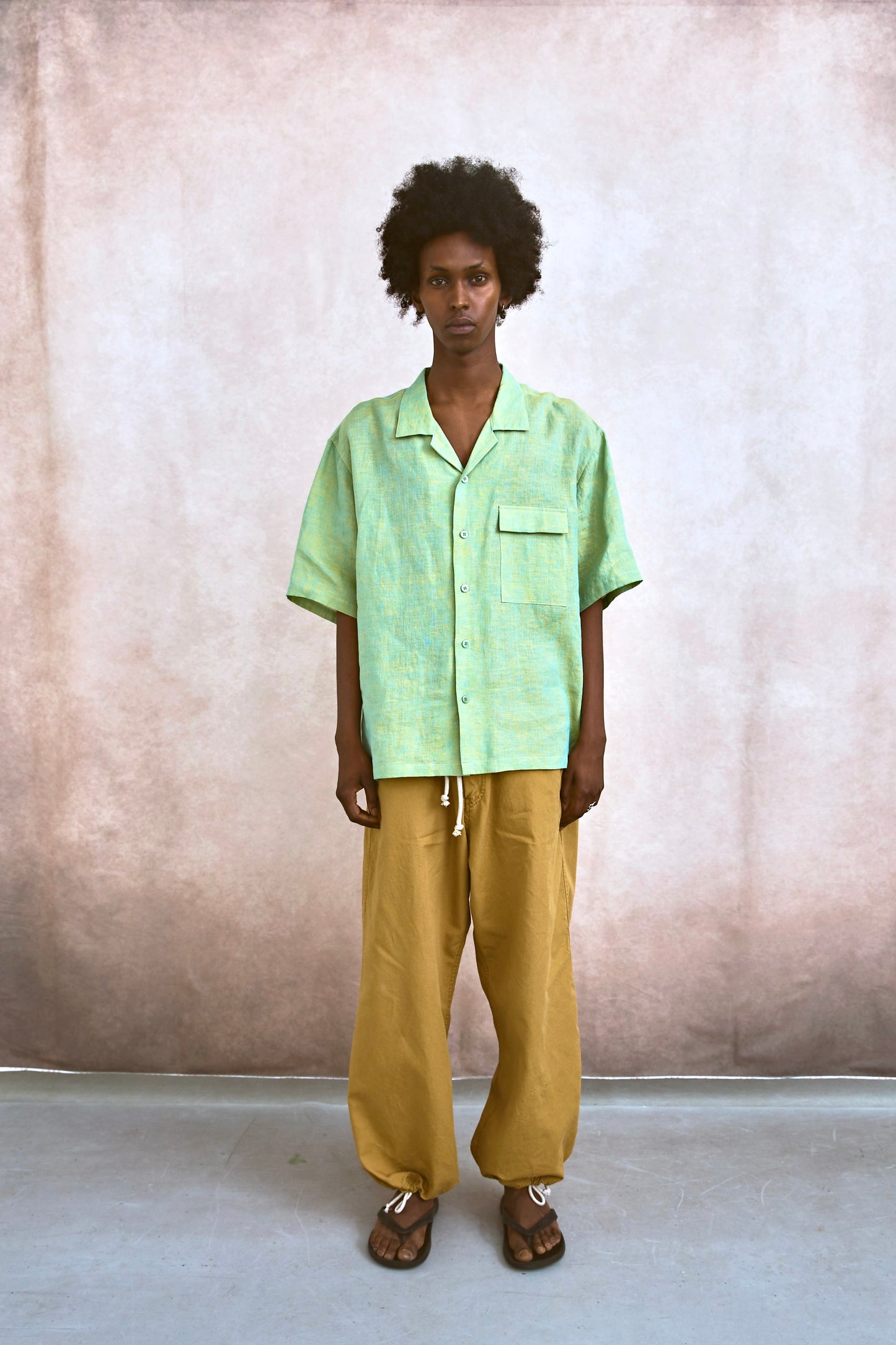 HEMP CHAMBRY OPEN COLLAR SHIRT / MUNCH GRAY
