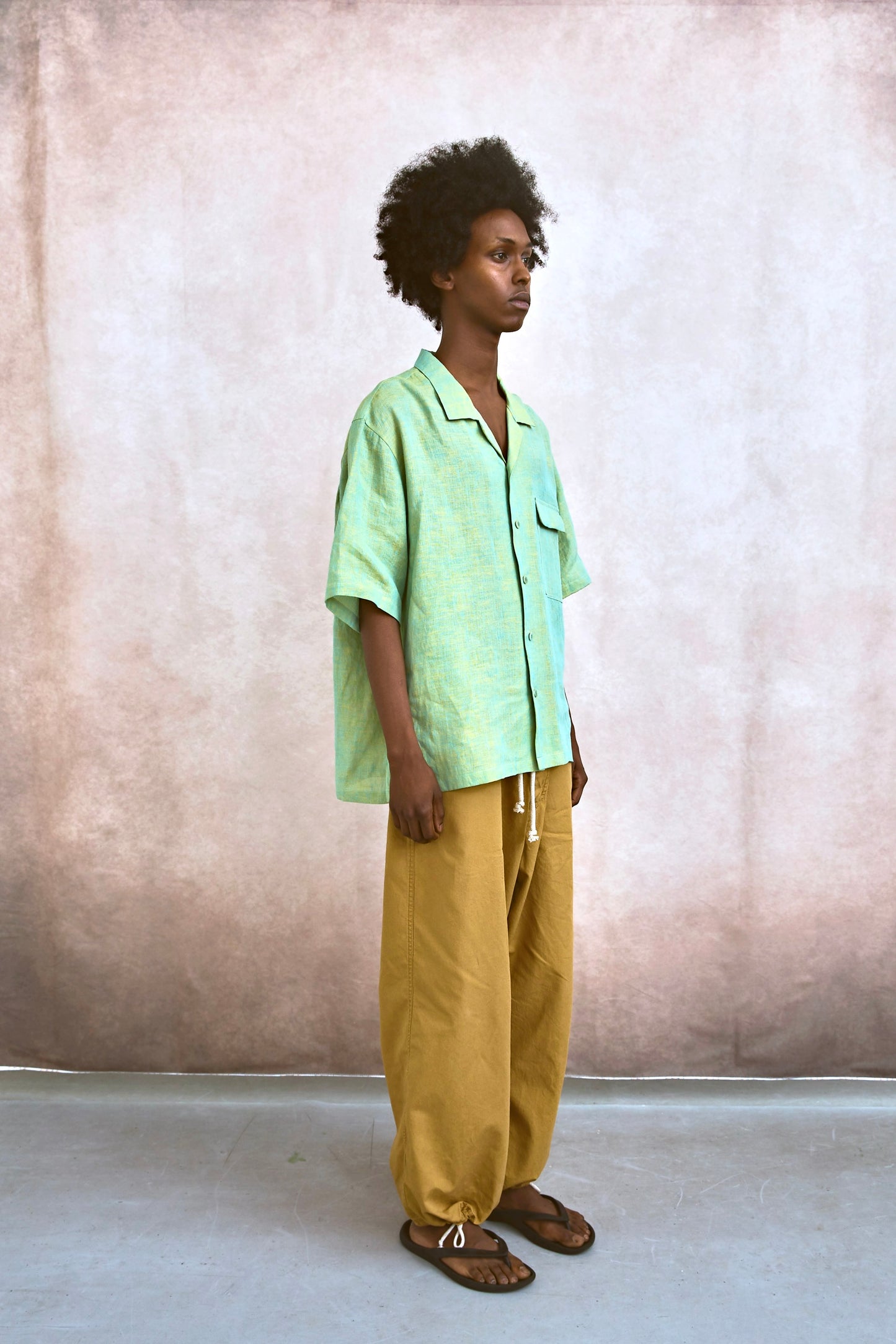 HEMP CHAMBRY OPEN COLLAR SHIRT / MUNCH GRAY