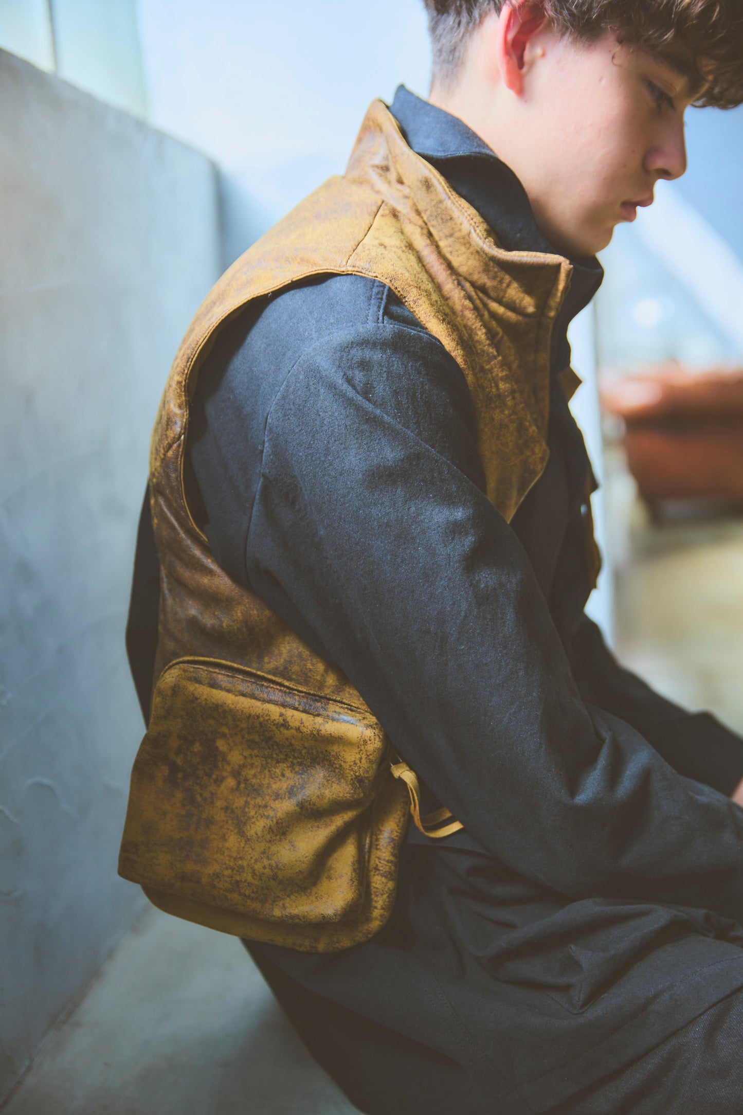 LETHER HARNESS VEST　／BROWN ANTIQUE